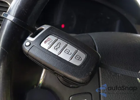 2009 Hyundai Genesis 4.6 из США, поврежденный, VIN KMHGC46F89U051921